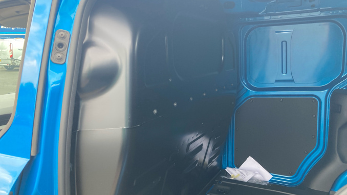 Ford Transit Courier Diesel 1.5 EcoBlue Trend Van - Image 18
